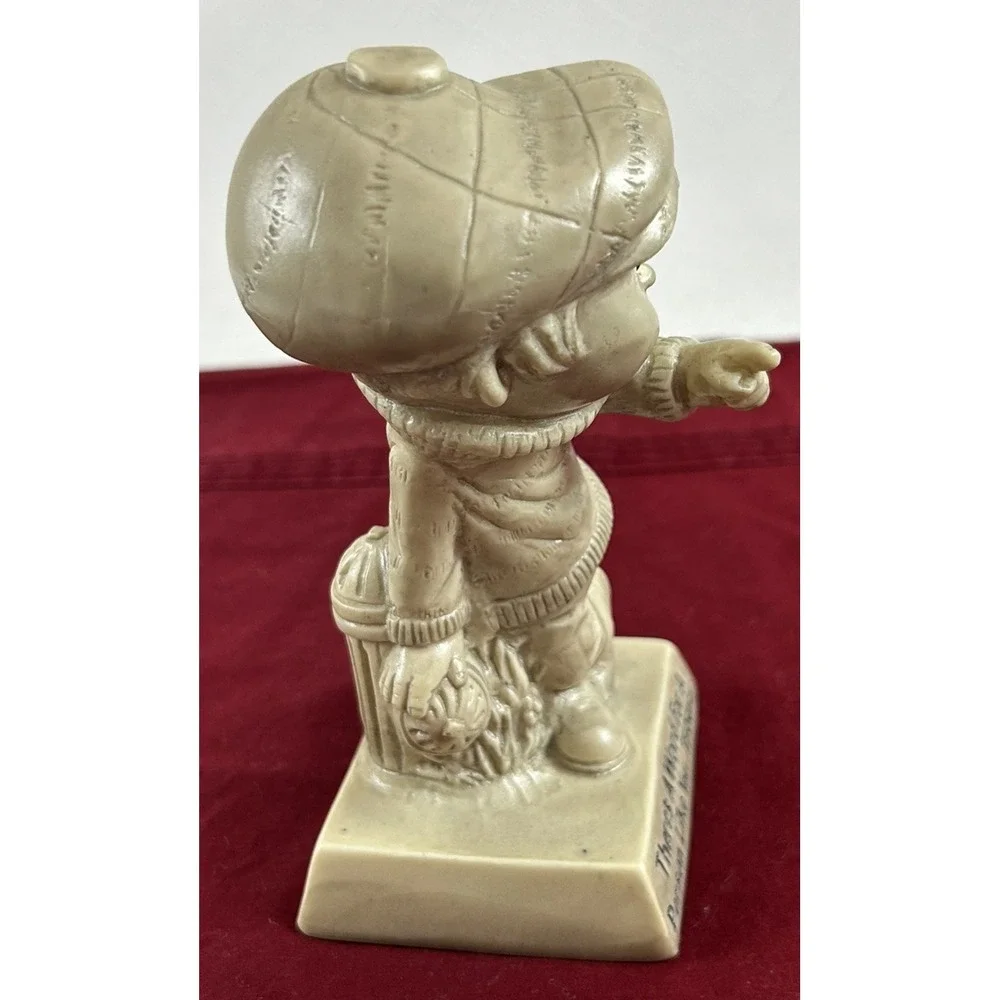 Vtg R & W Berries Co's. Figurine 1970 